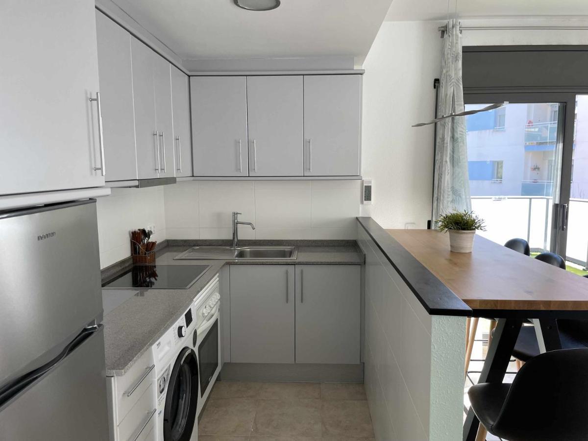 Appartamento Solàrium con terraza a 5 minutos de la playa recientemente renovado Girona Esterno foto
