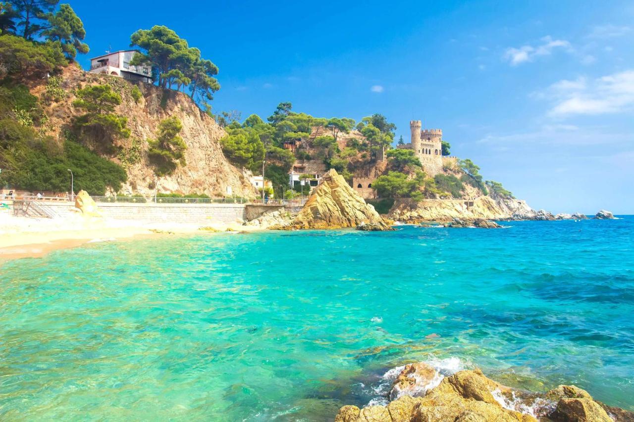 Appartamento Solàrium con terraza a 5 minutos de la playa recientemente renovado Girona Esterno foto